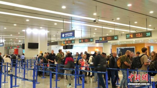 天天盈 今年上海浦东国际机场口岸出入境人员总量已突破3000万人次