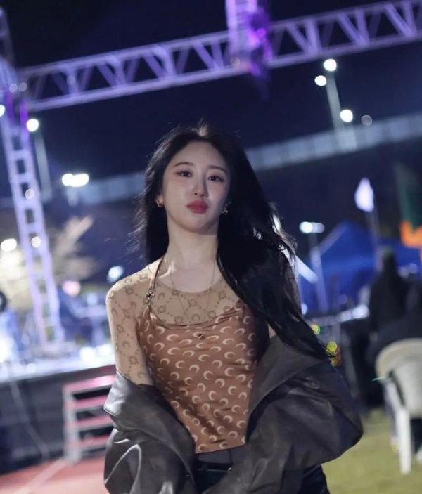 申银证券 明星李彩演无经纪人不知如何买机票，娱乐圈真的太“巨婴”了？